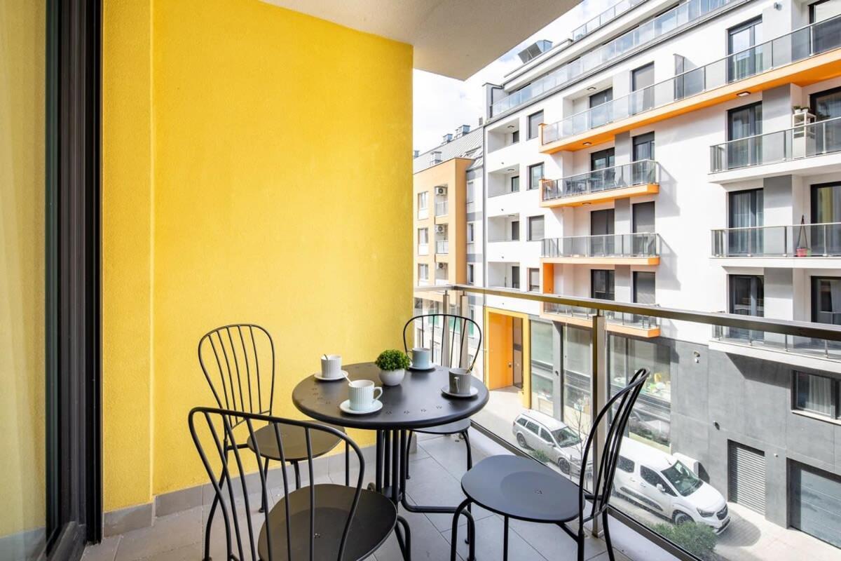 Free Parking - Balcony - Sunny - New Appartement Boedapest Buitenkant foto