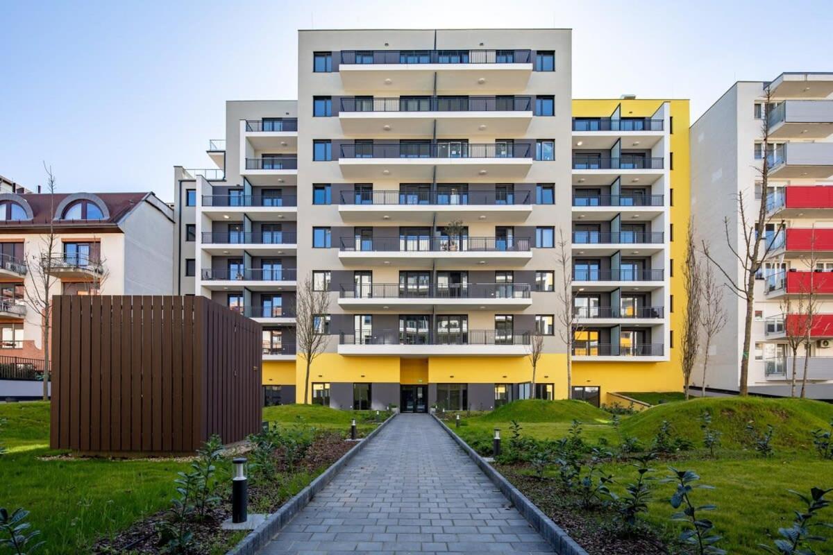 Free Parking - Balcony - Sunny - New Appartement Boedapest Buitenkant foto